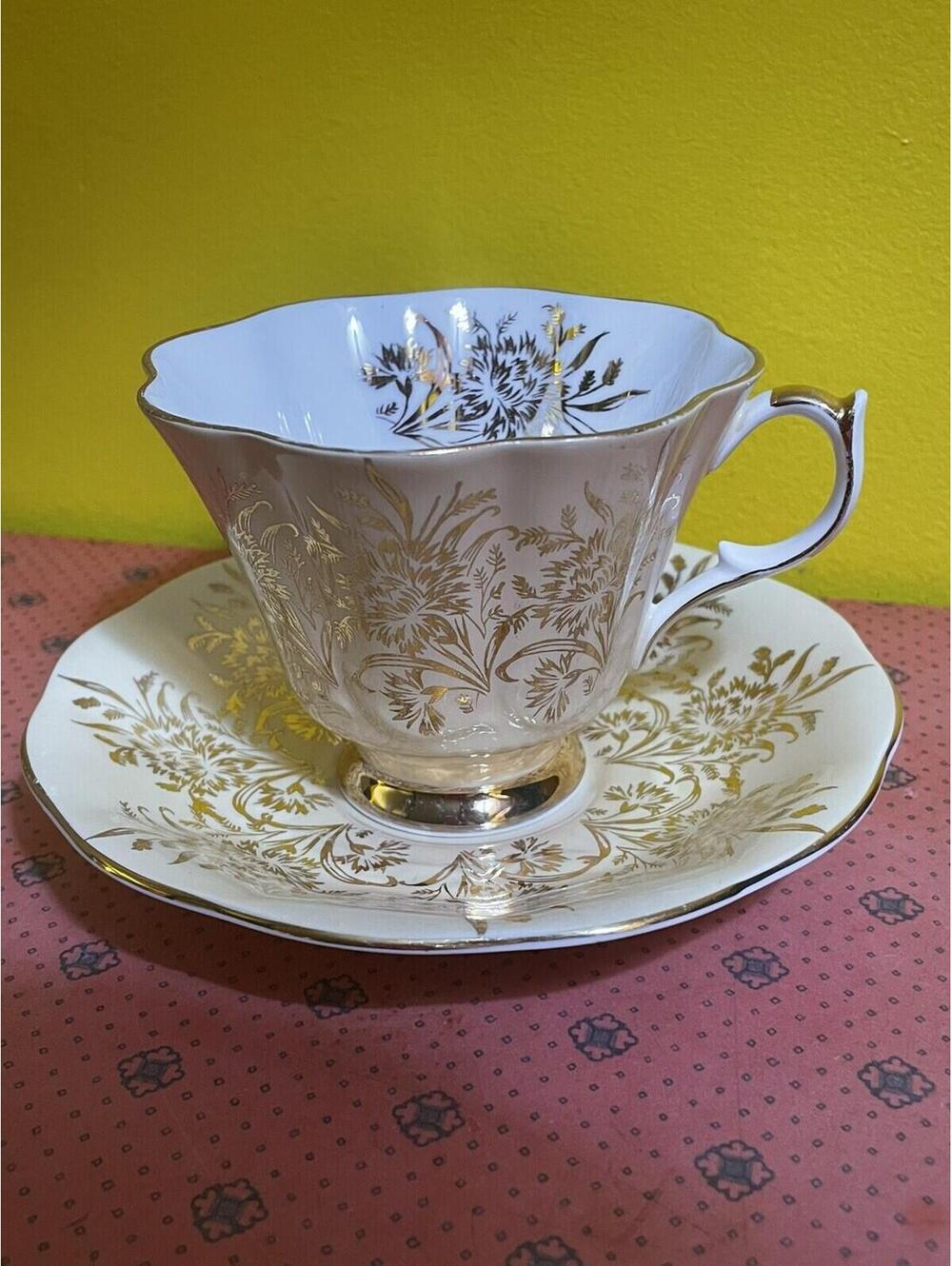 Vintage Queen Anne Bone China England Gold Floral Gilded Teacup Peach Tan Saucer
